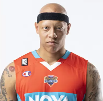 https://img.shxinyuan.com/img/basketball/player/bd0aa37a21d7ee93afdd96a955dec63c.png